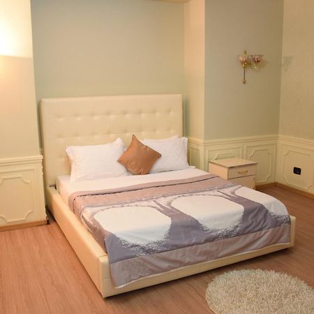 Hotel Eagle 티라나 외부 사진