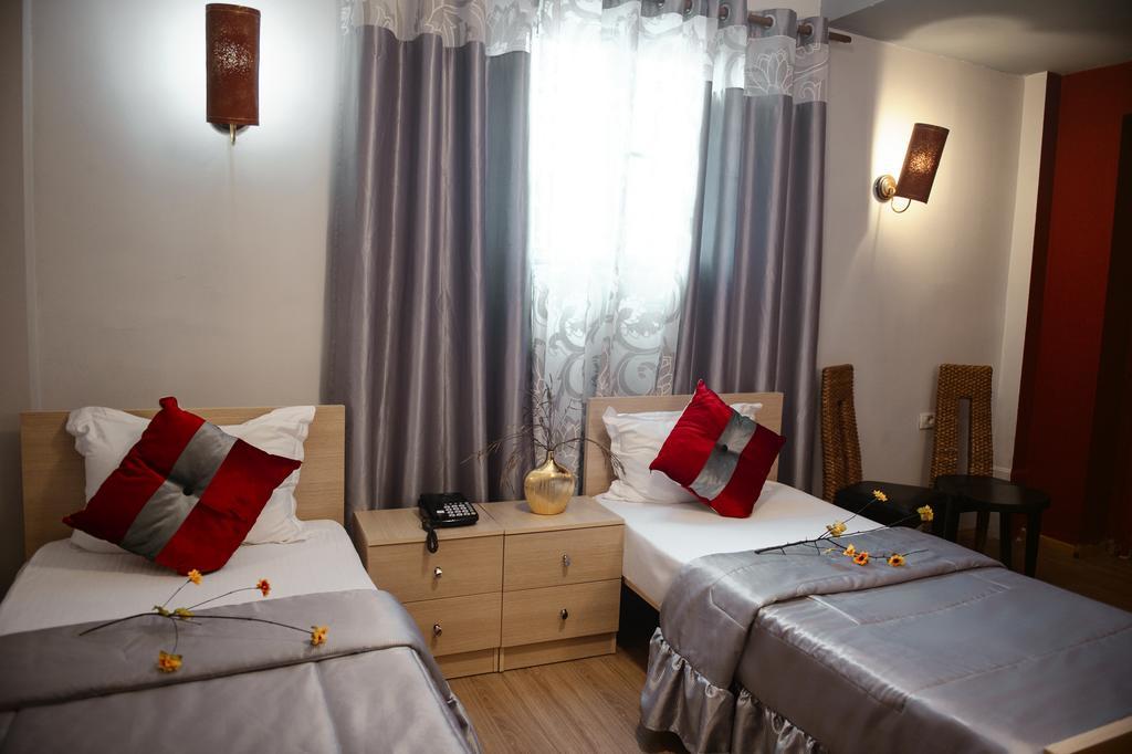 Hotel Eagle 티라나 외부 사진