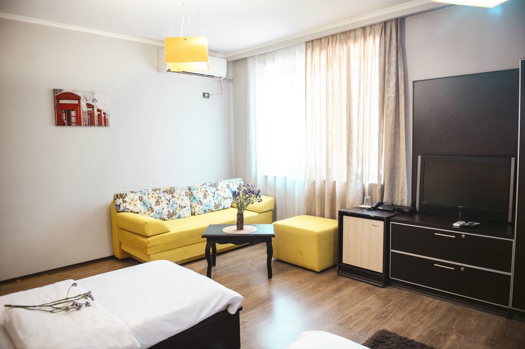 Hotel Eagle 티라나 외부 사진