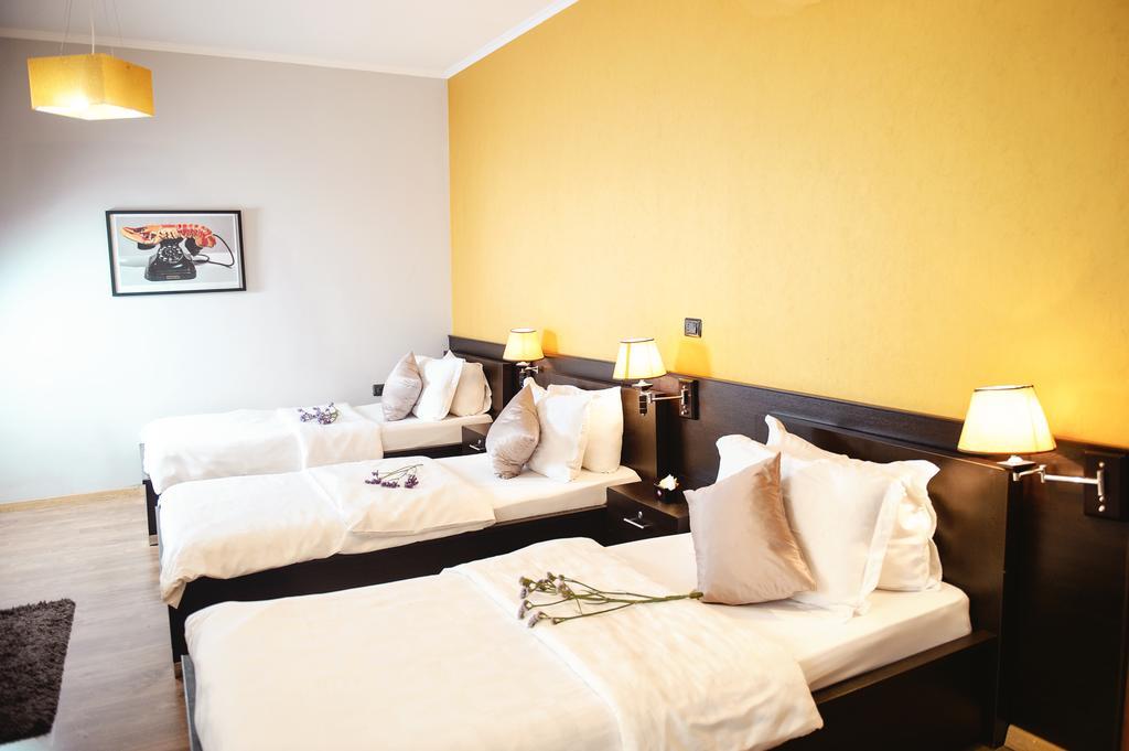 Hotel Eagle 티라나 외부 사진