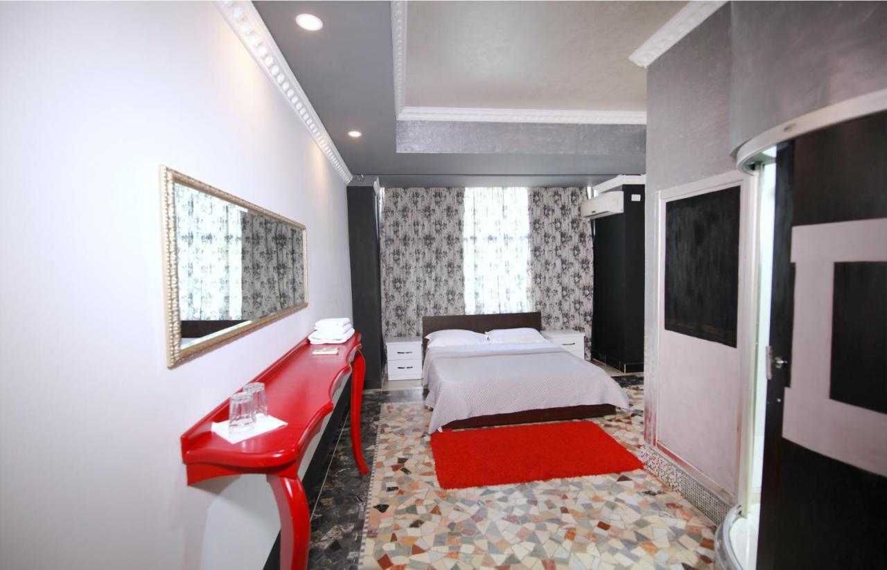Hotel Eagle 티라나 외부 사진